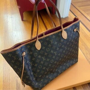 Louis Vuitton Neverful MM monogram EUC tote purse